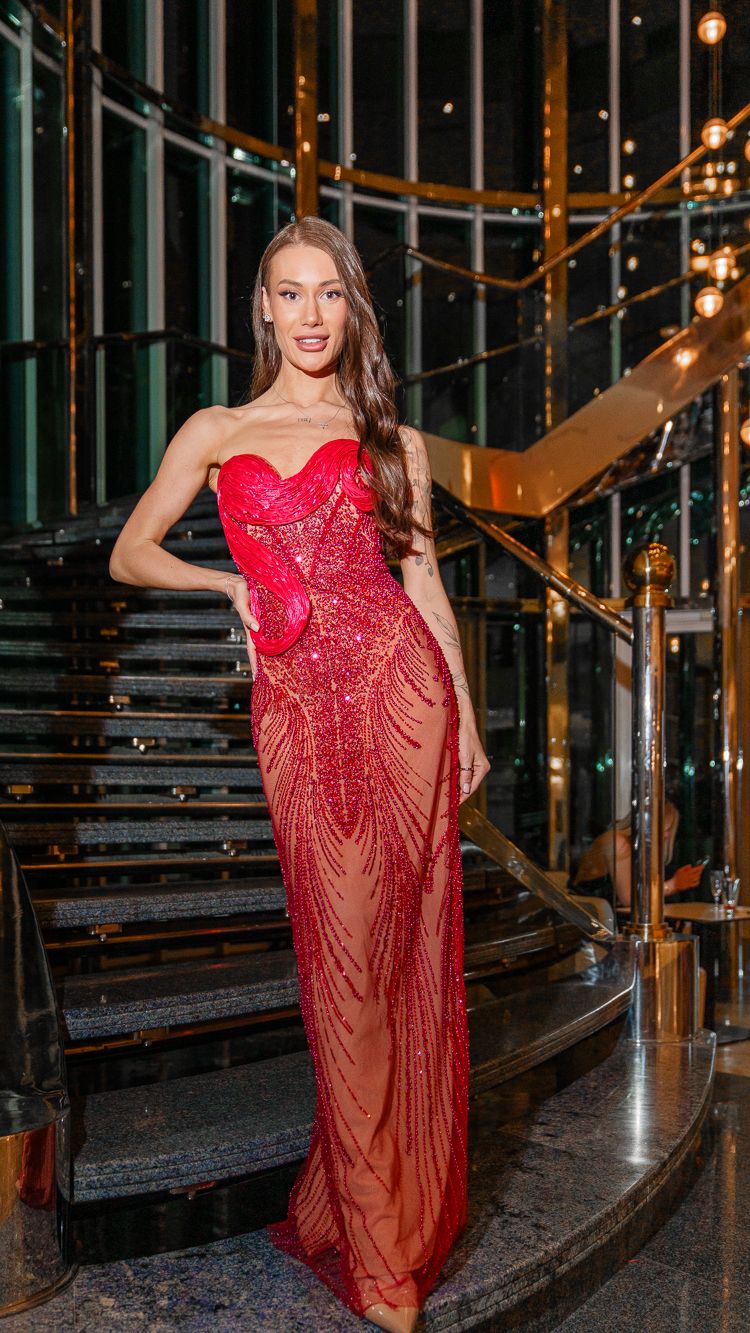 Karina Manuzina / karinamanuzina · photo 15