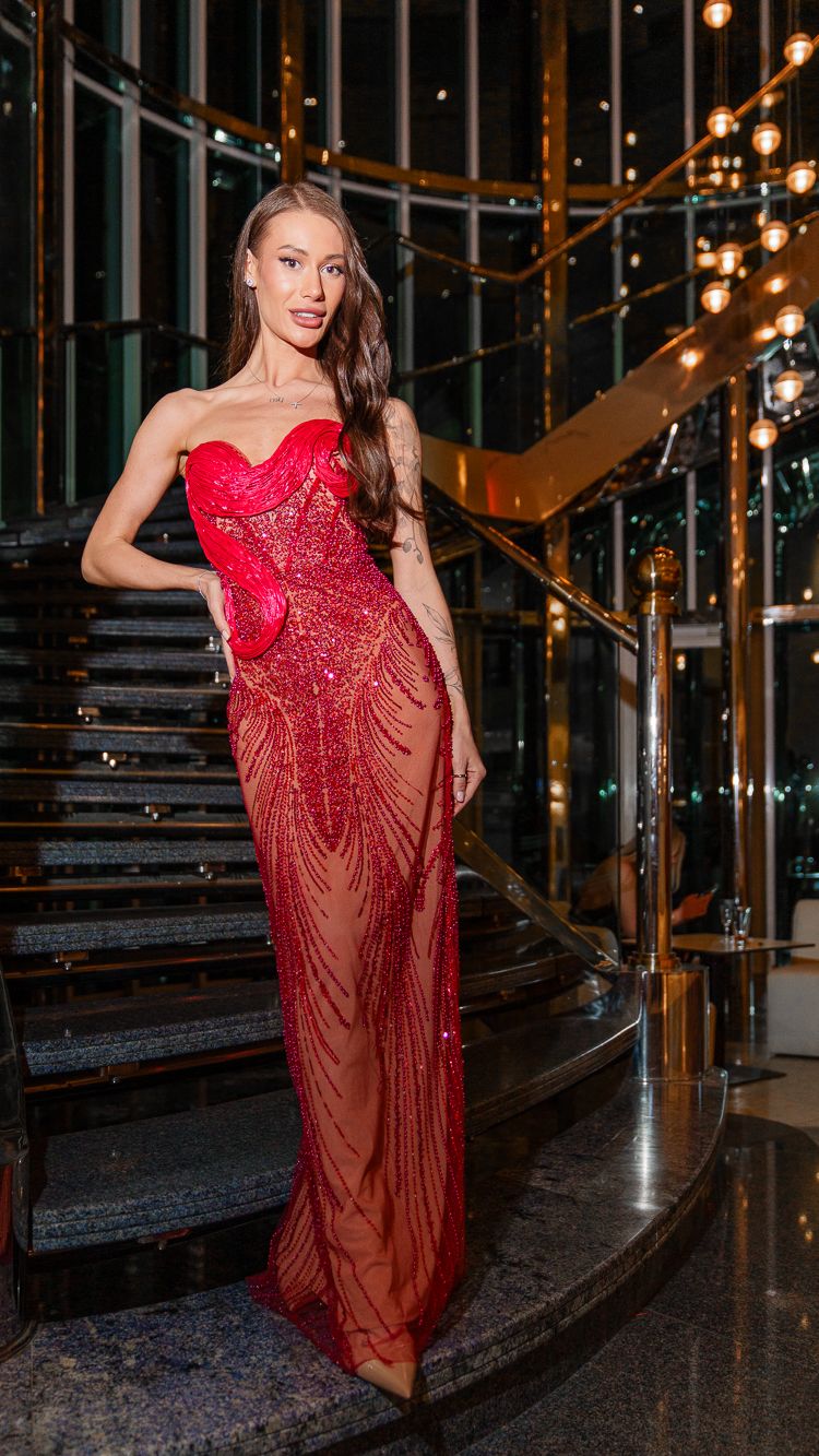 Karina Manuzina / karinamanuzina · photo 148