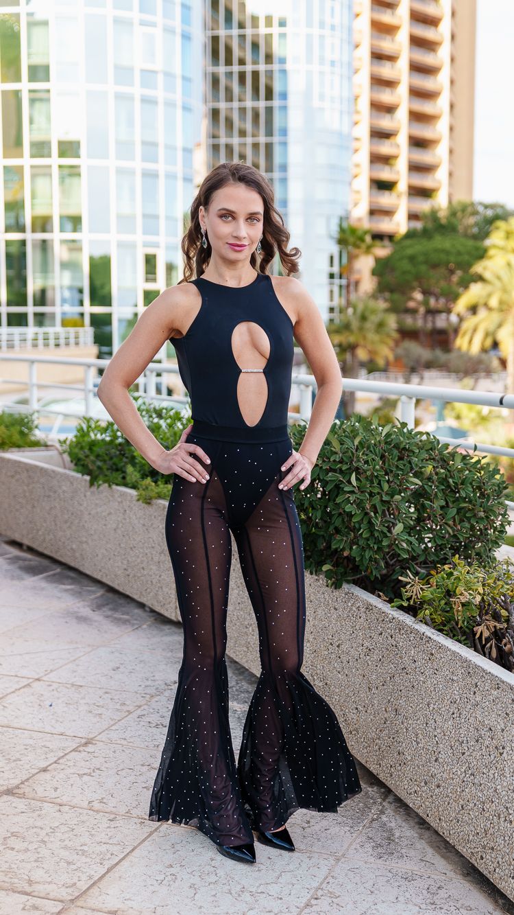 Karina Manuzina / karinamanuzina · photo 208