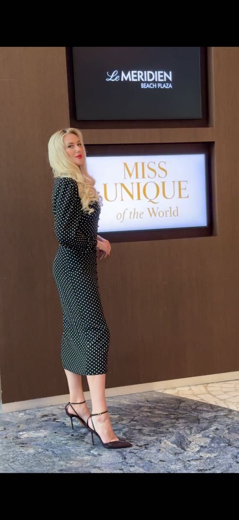 Vika Muronuk / vika_muronuk · photo 11