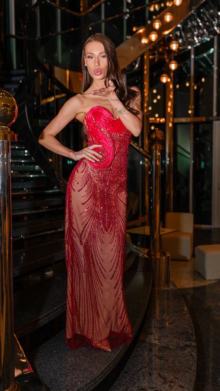 Karina Manuzina / karinamanuzina · photo 276