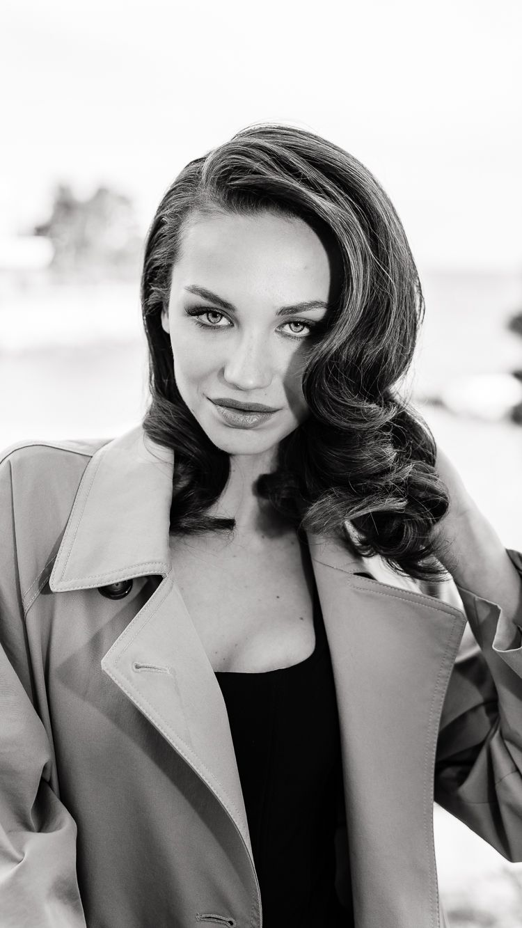 Karina Manuzina / karinamanuzina · photo 371