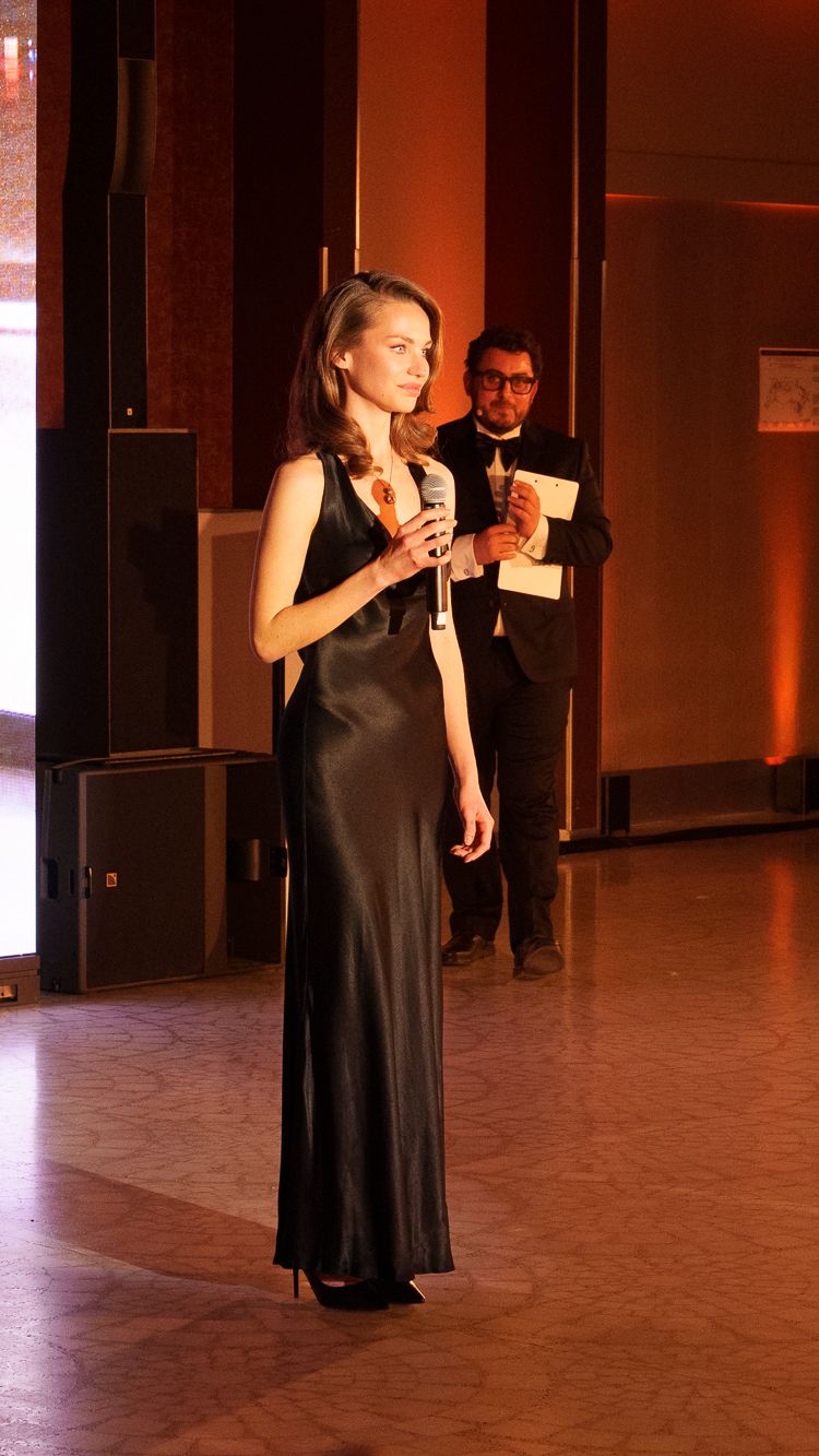 Karina Manuzina / karinamanuzina · photo 419
